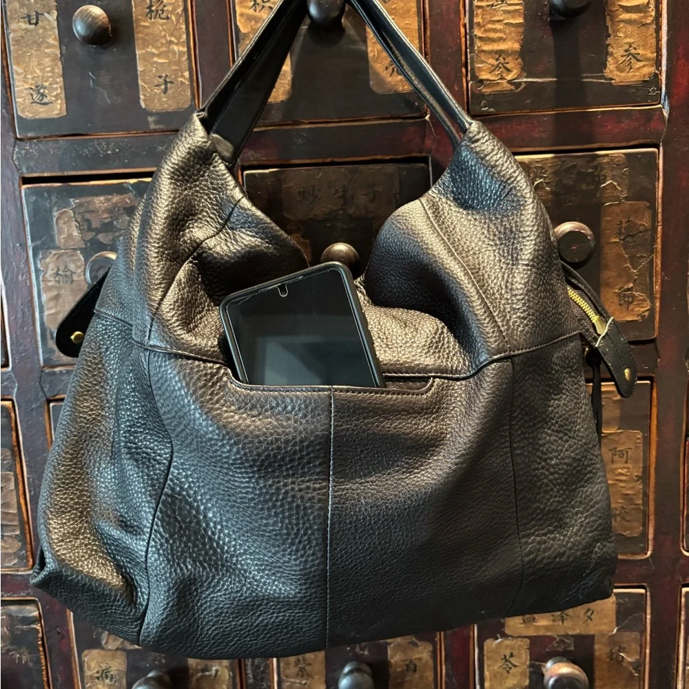 HOBO Classic Black Leather Bag - Picture 6 of 14